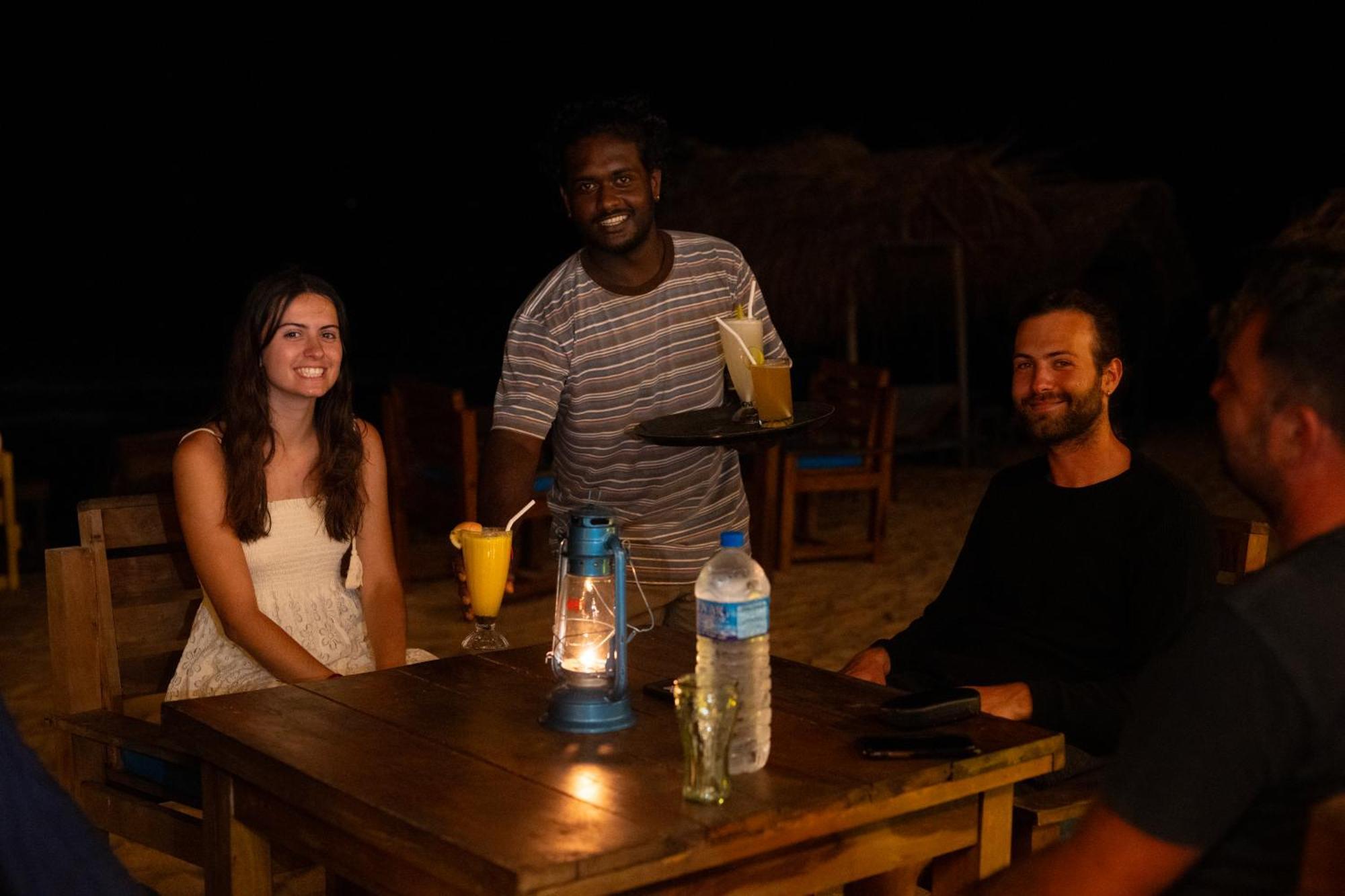 The Beach Lovers نيلافيلي المظهر الخارجي الصورة